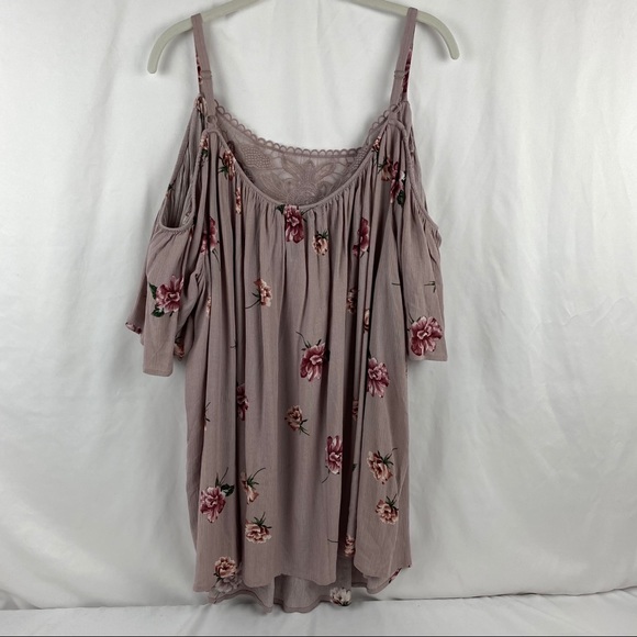 Torrid Lilac Crinkle Gauze Cold Shoulder Blouse - Picture 7 of 8